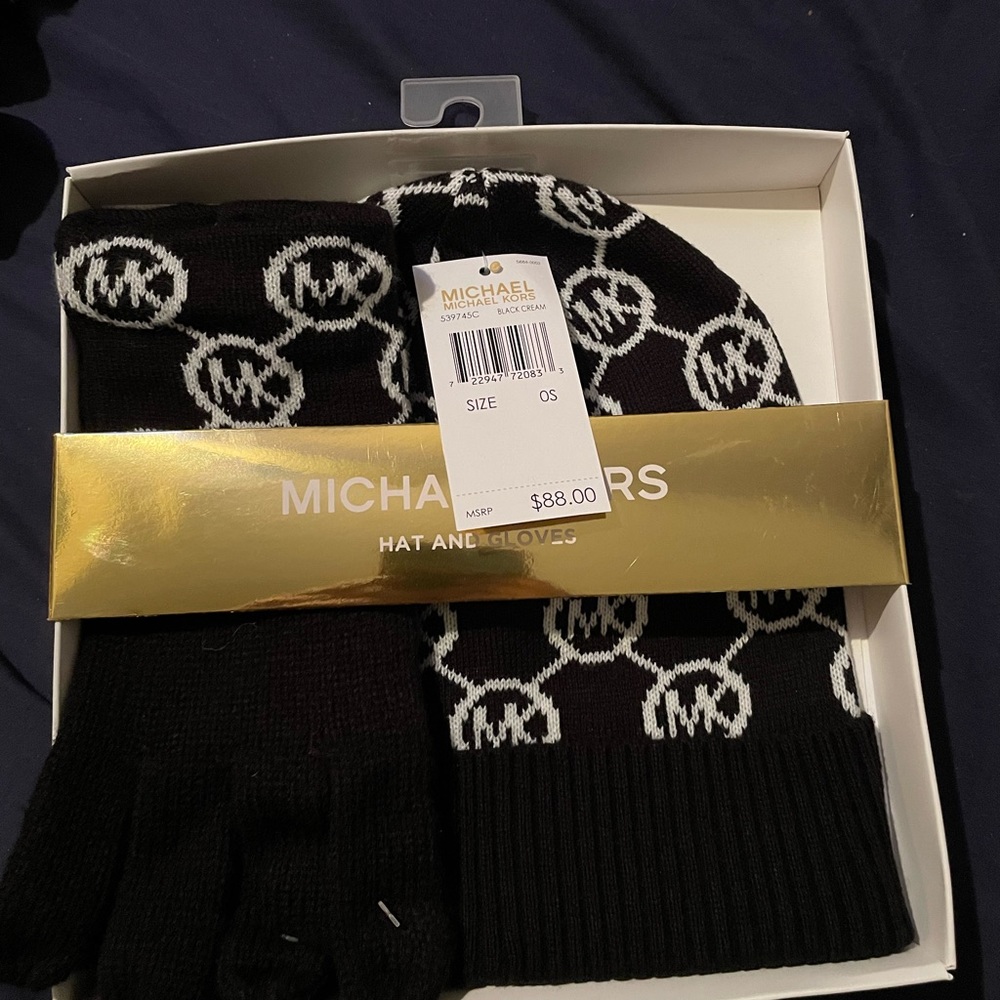 Michael Kors matching hat and glove set